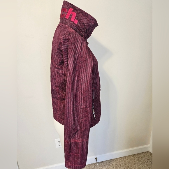 Bench Geometric Light Jacket with Hidden Hood - XL - Picture 11 of 13